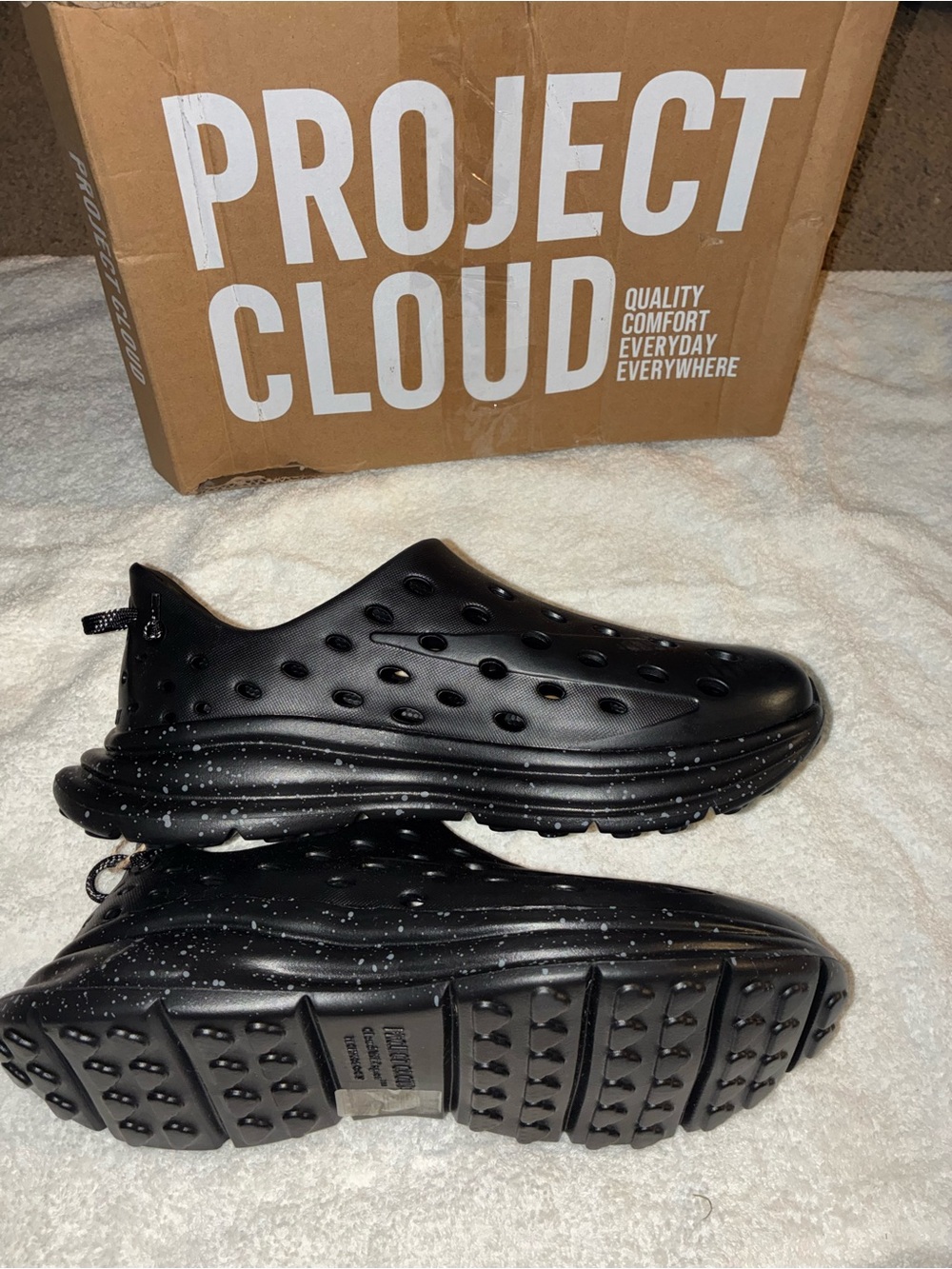 Project Cloud Women’s Black Slip-On Sandals